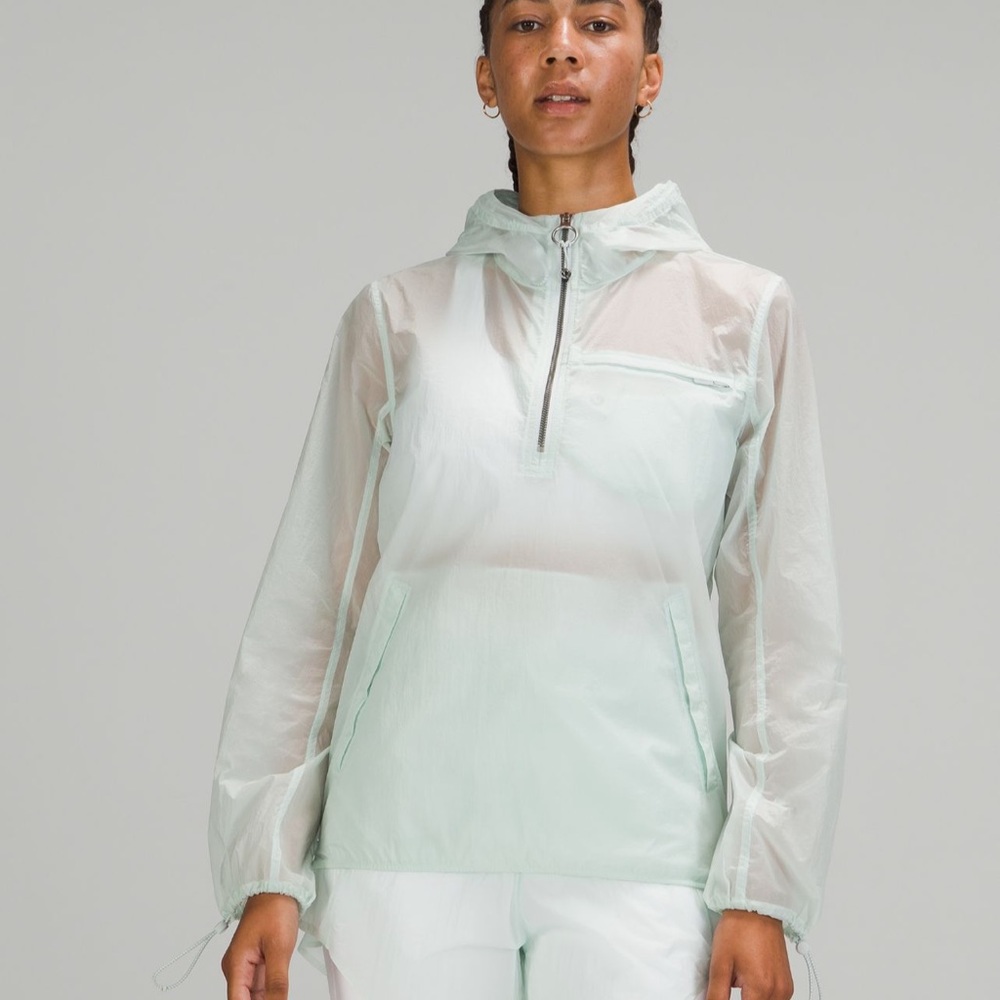 NWT LULULEMON Step Out Anorak SZ M